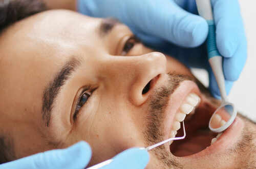 How Dentists Approach Oral Desquamative Lesions in Patients